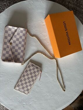 Authentic! Louis Vuitton Felicie Azure Damier Crossbody With pouch